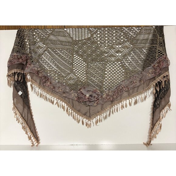 Vintage-Inspired Lace Floral Triangle Shawl Scarf Fringe Pearl Detail Victorian - Picture 2 of 8